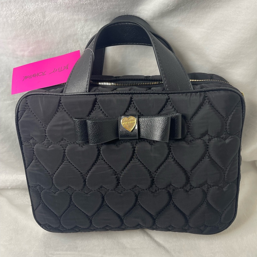 Betsey Johnson travel case black hearts, NWT